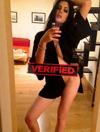 Laura Erdbeere Finde eine Prostituierte Hötting